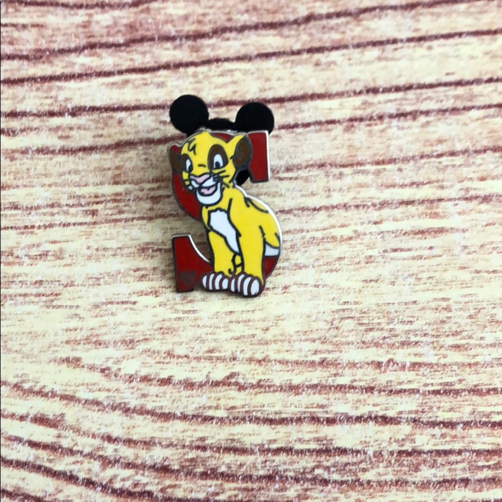 Simba Disney Trading Pin